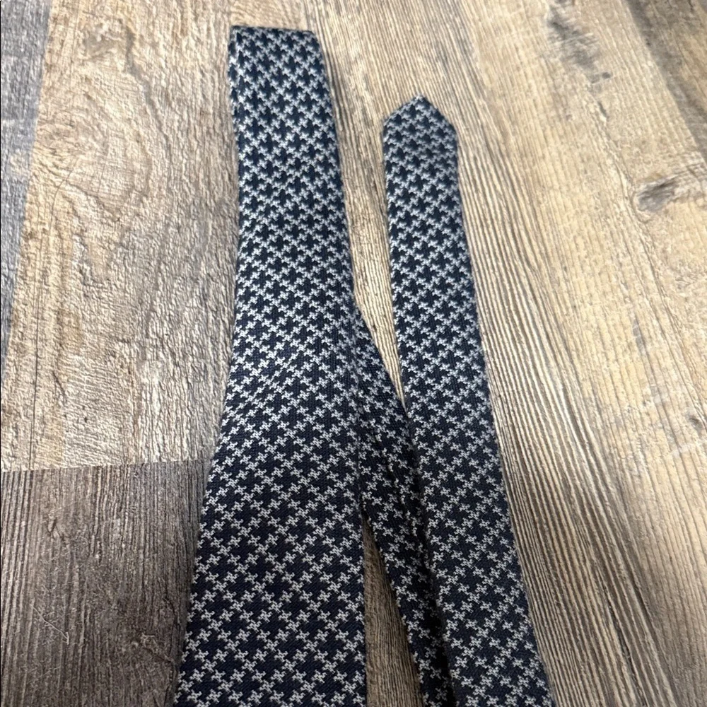 Men's Houndstooth Patterned Tie - Blue and Gray